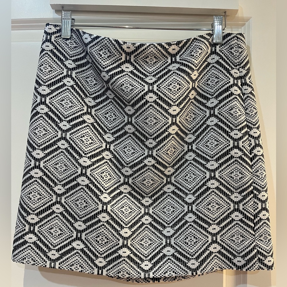 J. Crew B&W Pencil Mini Skirt